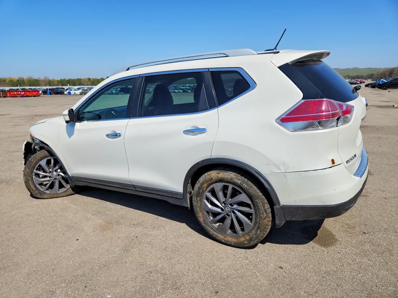 2016 Nissan Rogue Sl - Image 2