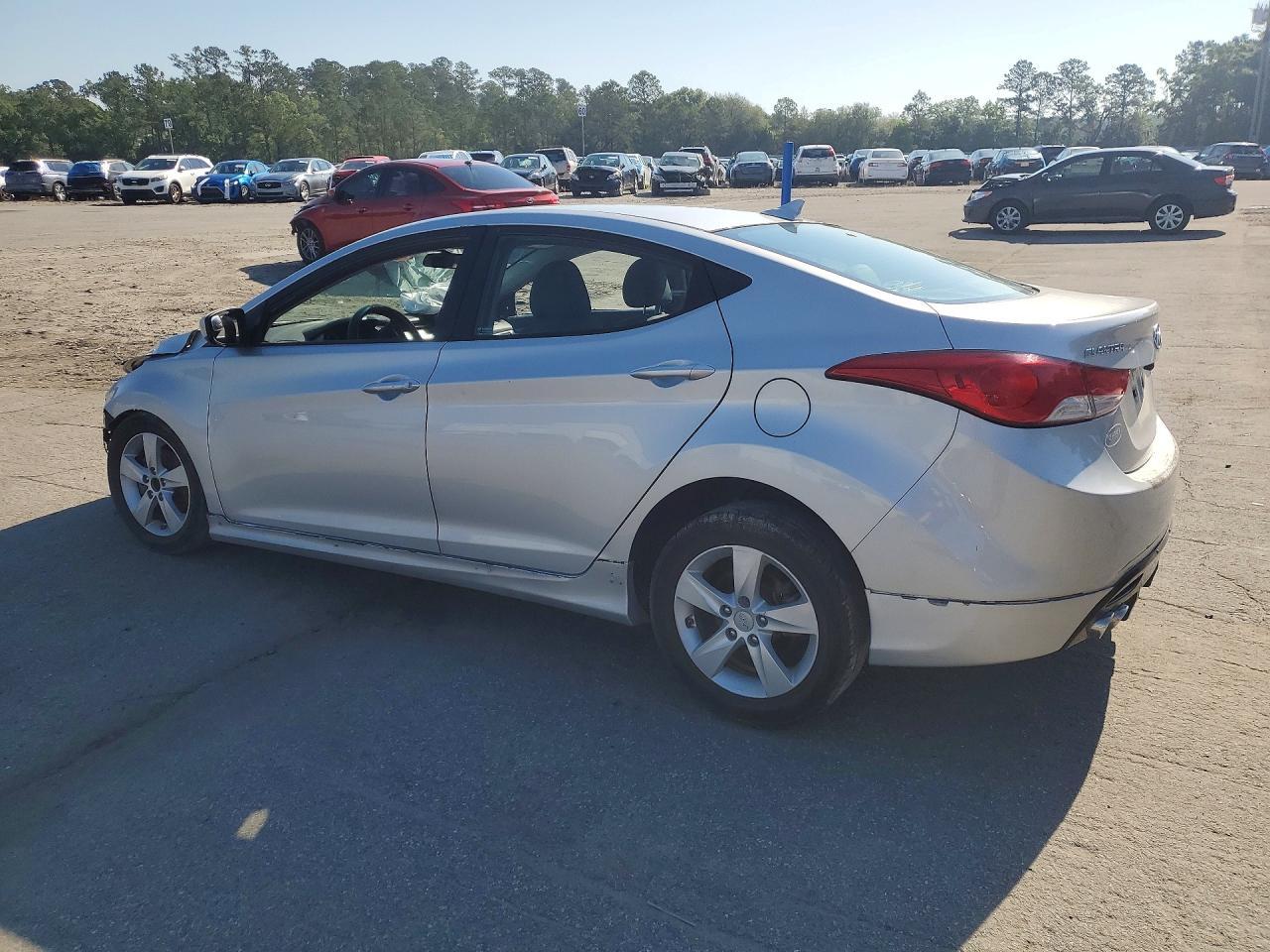 2013 Hyundai Elantra Gls - Фото 2