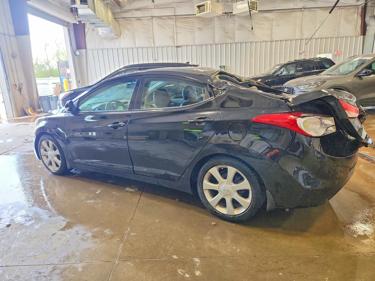 2013 Hyundai Elantra Limited - Фото 2