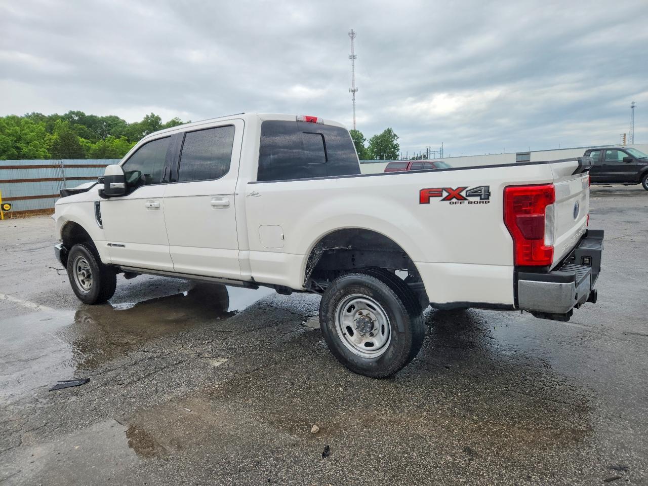 2019 Ford F250 Super Duty - Фото 2