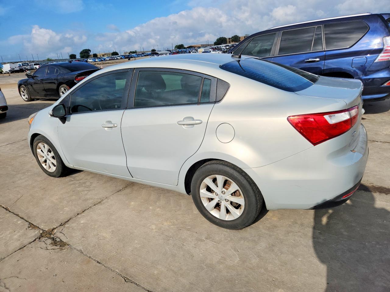 2013 Kia Rio Ex - Фото 2