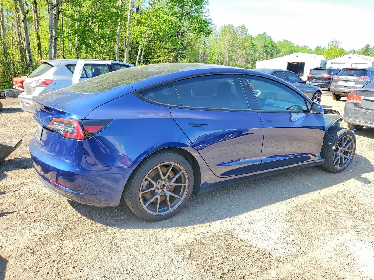 2021 Tesla Model 3 - Фото 3