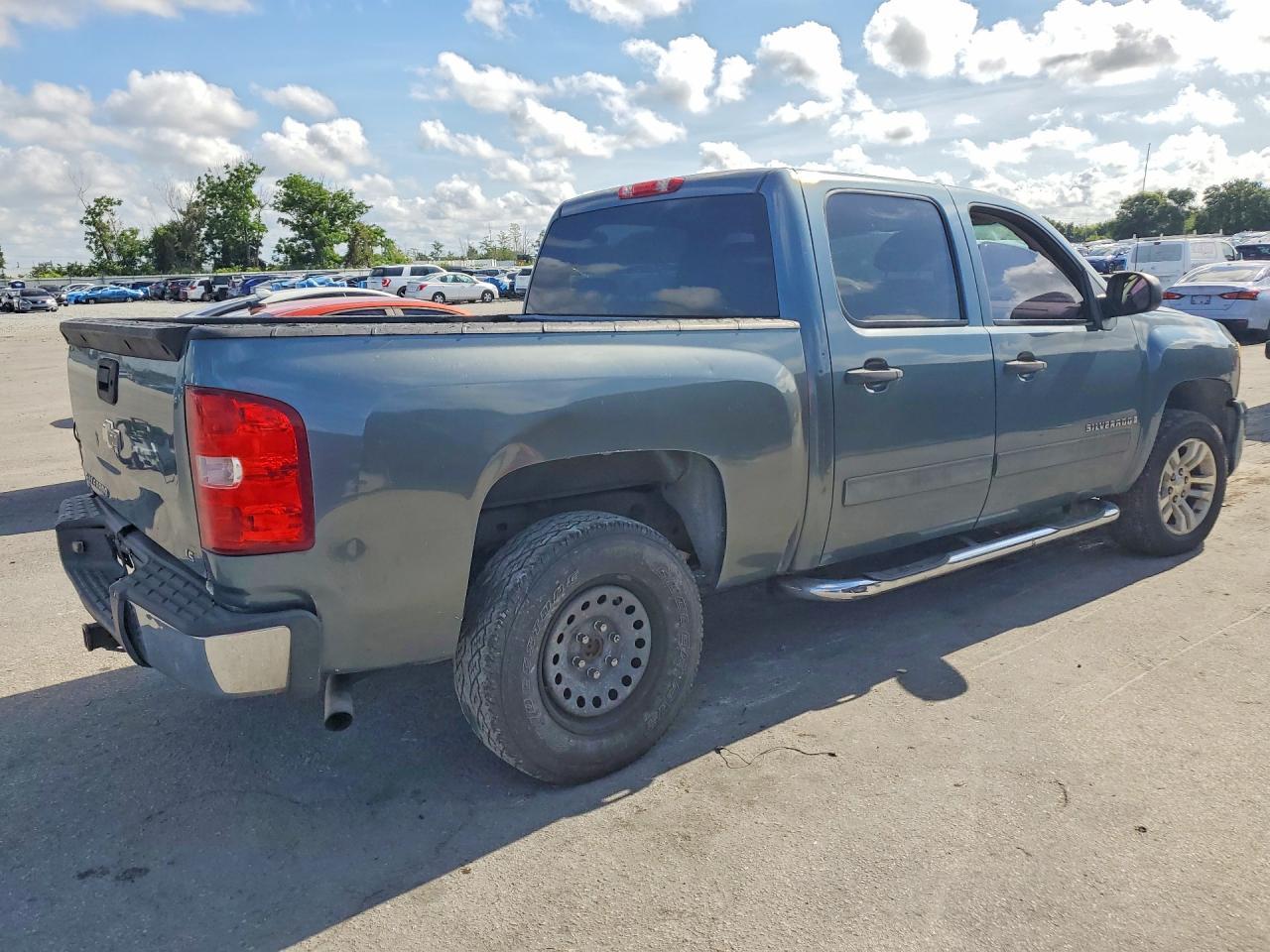 2008 Chevrolet Silverado C1500 - Фото 3