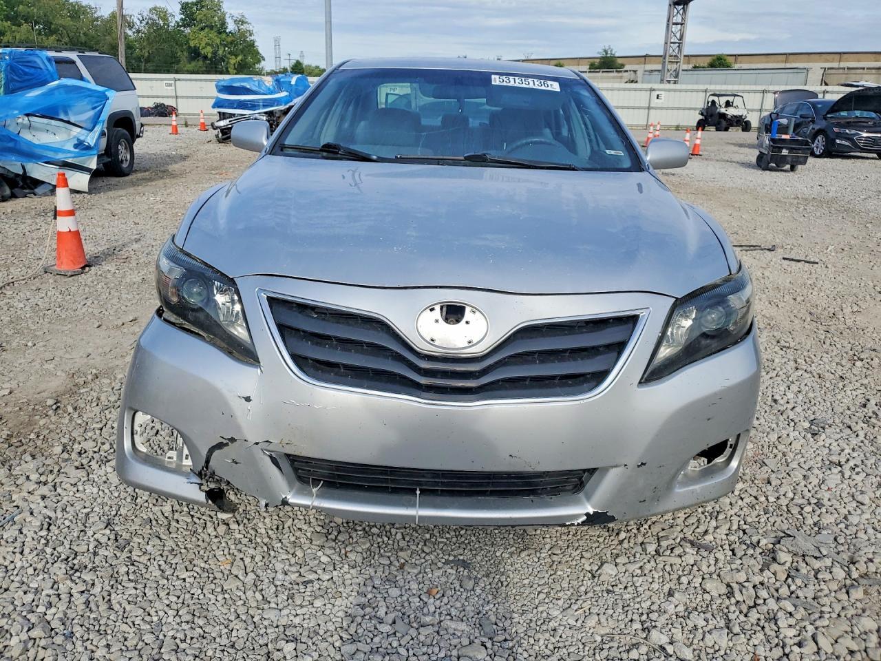 2011 Toyota Camry Le - Image 5