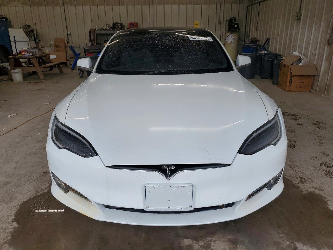 2020 Tesla Model S - Image 5