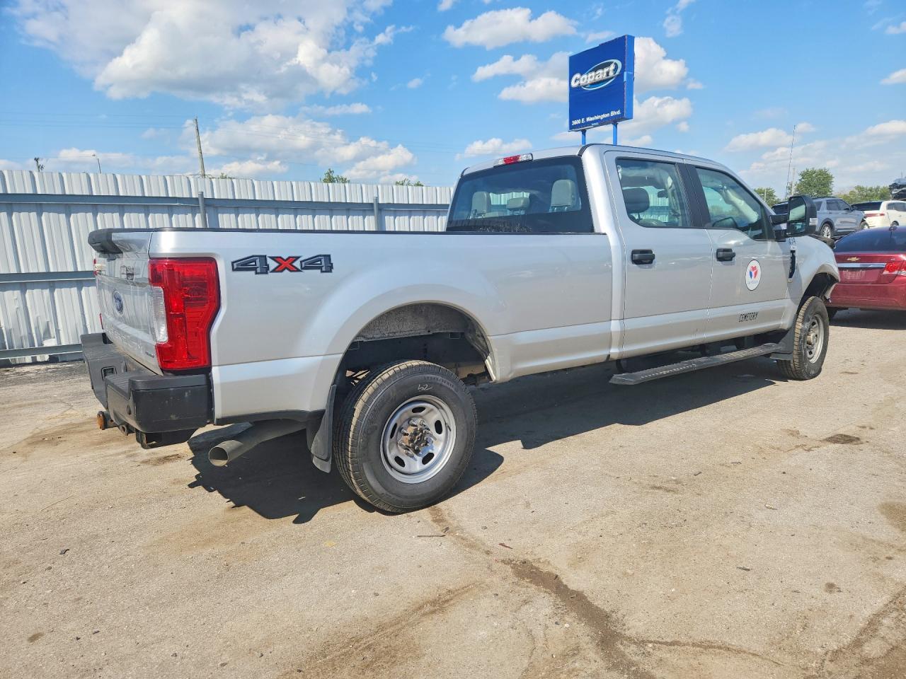 2018 Ford F250 Super Duty - Image 3