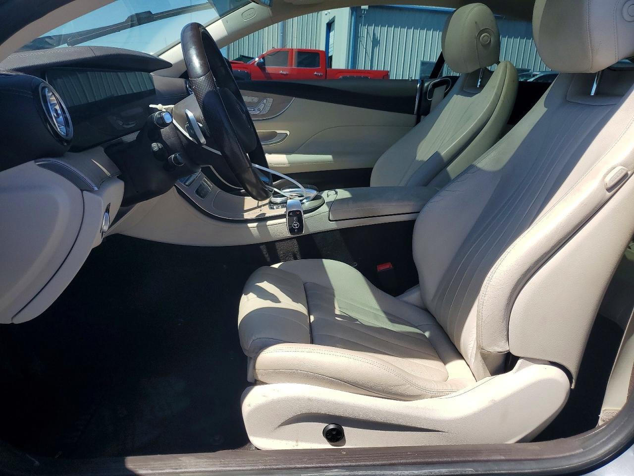 2018 Mercedes-Benz E 400 4Matic - Фото 7
