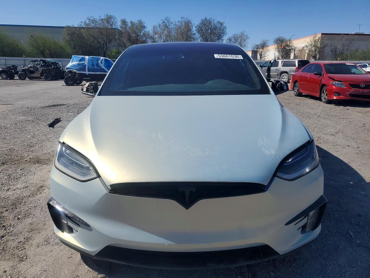 2016 Tesla Model X - Фото 5