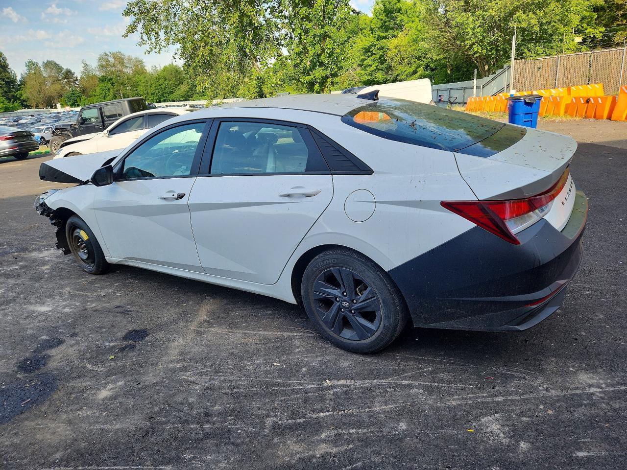 2022 Hyundai Elantra Sel - Image 2