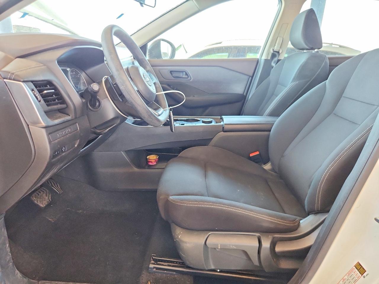 2023 Nissan Rogue S - Image 7