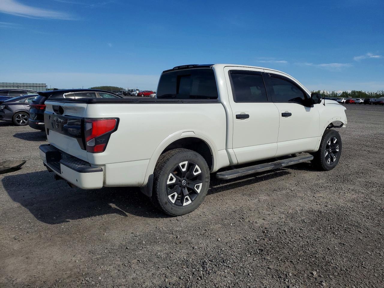 2020 Nissan Titan Sv - Image 3