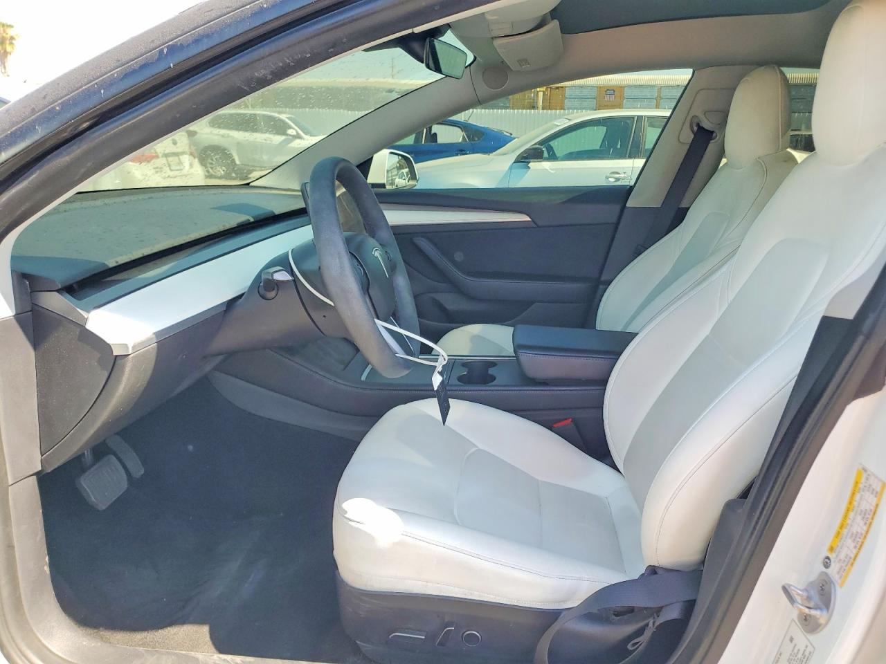 2022 Tesla Model 3 - Фото 7