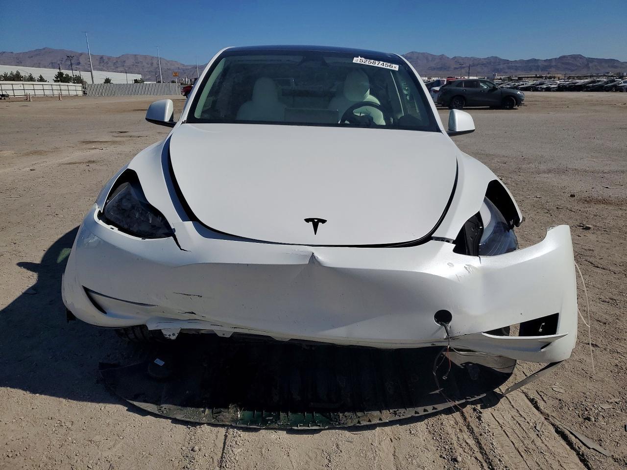 2024 Tesla Model Y - Фото 5