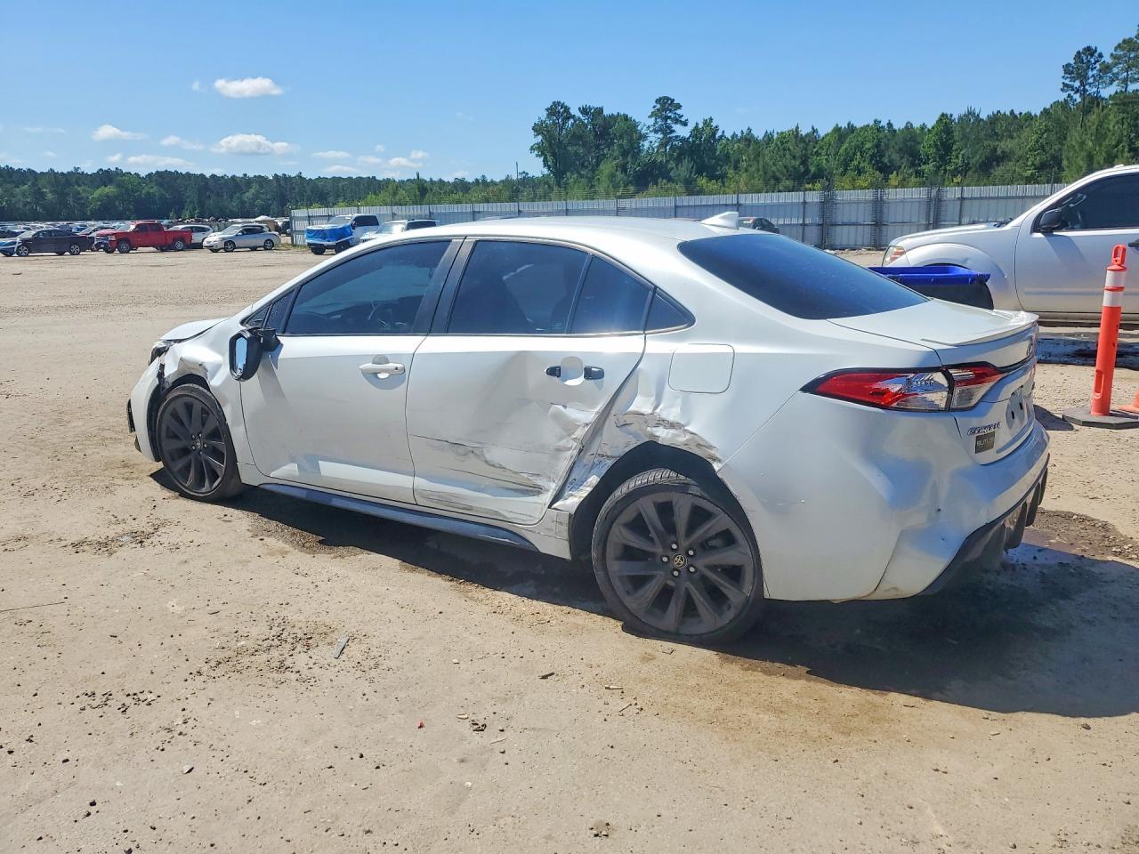 2023 Toyota Corolla Se - Image 2