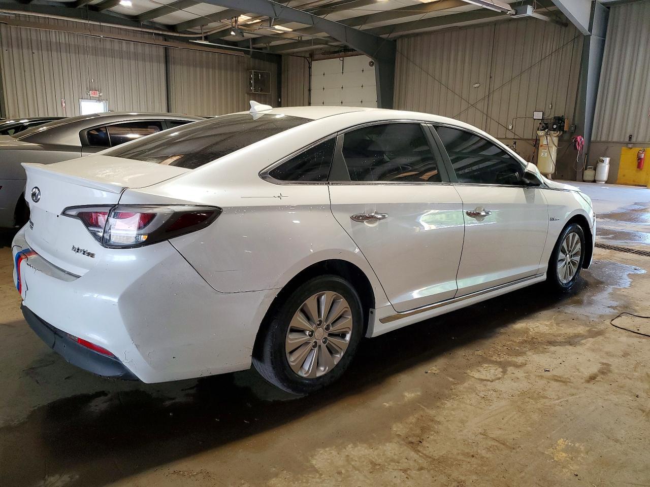 2016 Hyundai Sonata Hybrid Se - Фото 3