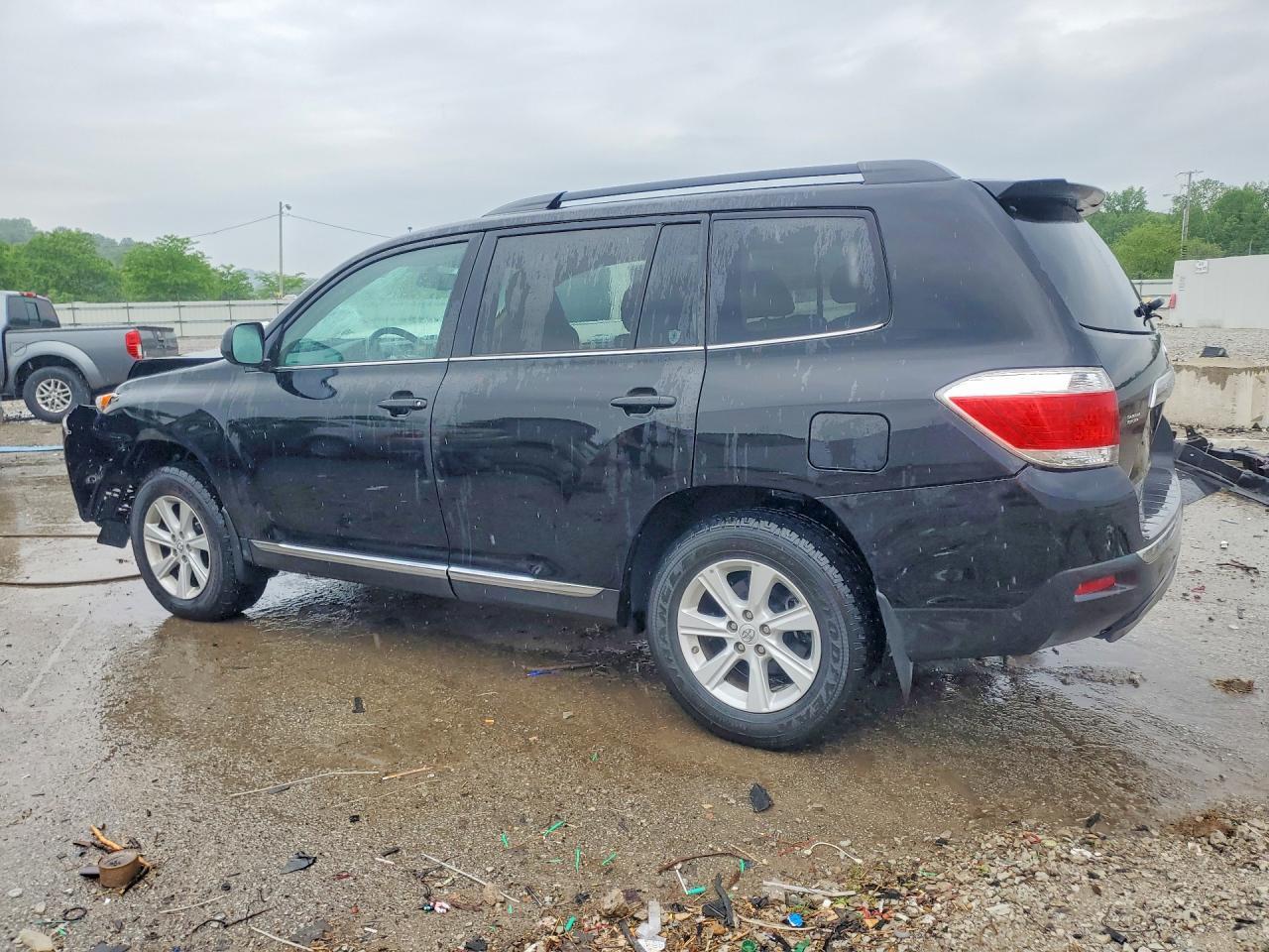 2013 Toyota Highlander Se - Фото 2