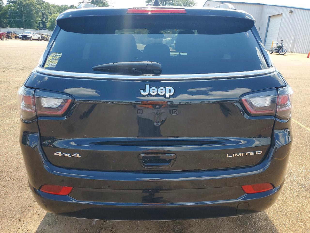 2023 Jeep Compass Limited - Image 6