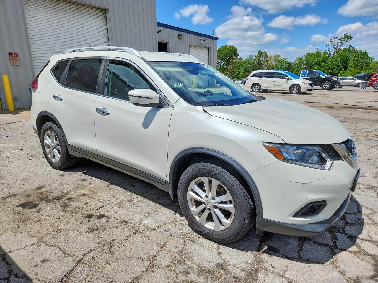 2016 Nissan Rogue Sv - Image 4