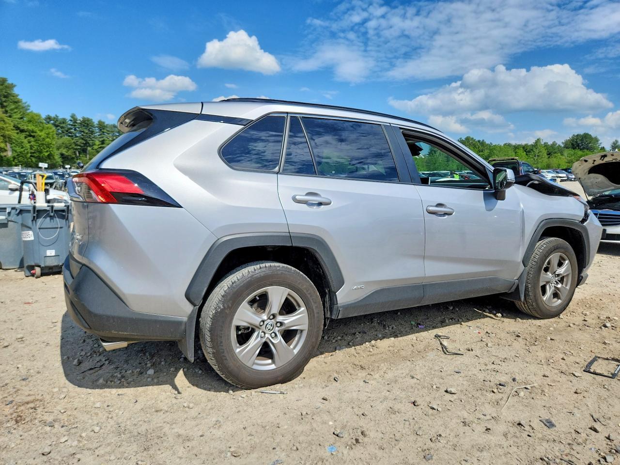 2025 Toyota Rav4 Hybrid Xle - Image 3