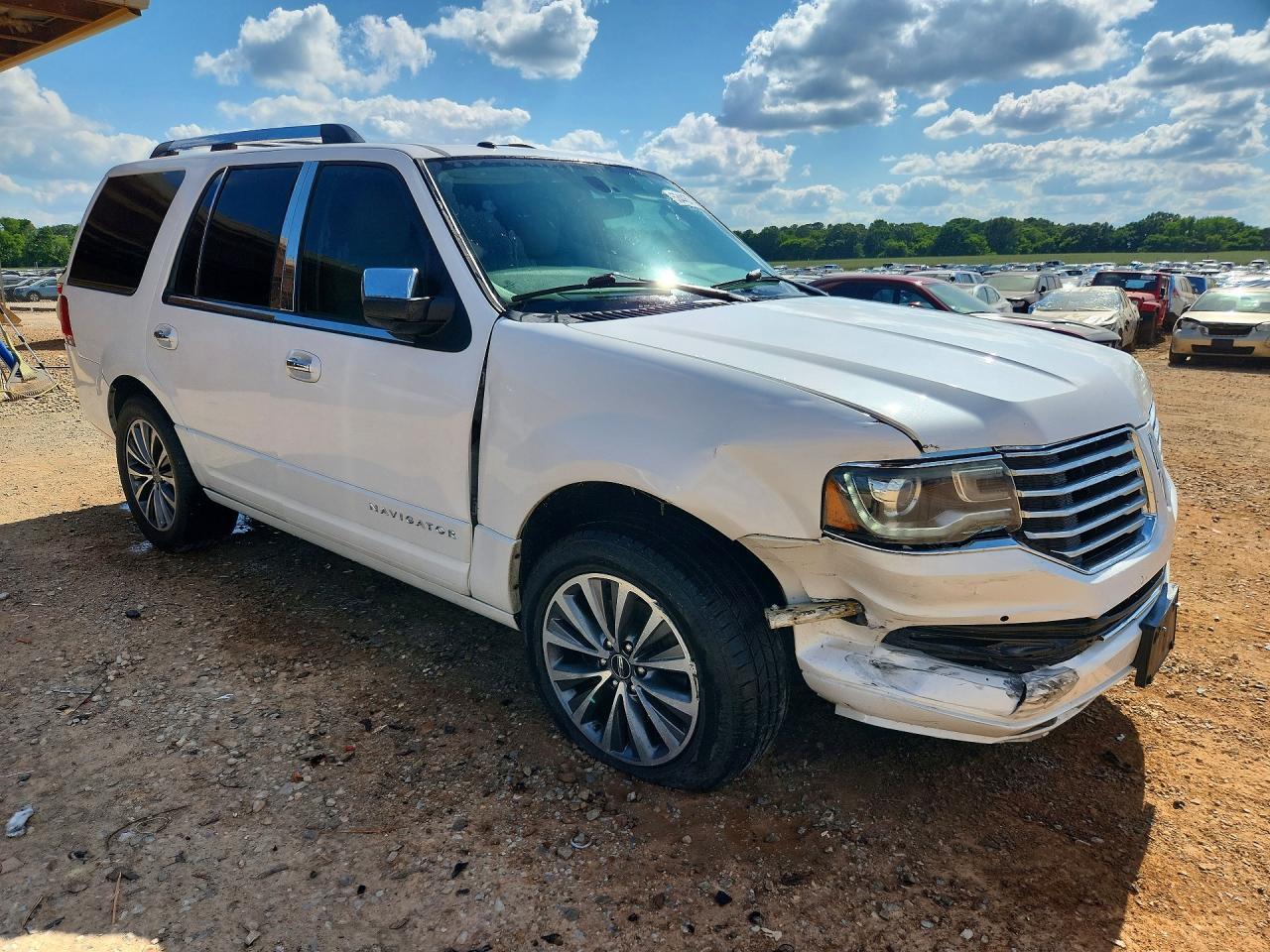 2015 Lincoln Navigator - Image 4
