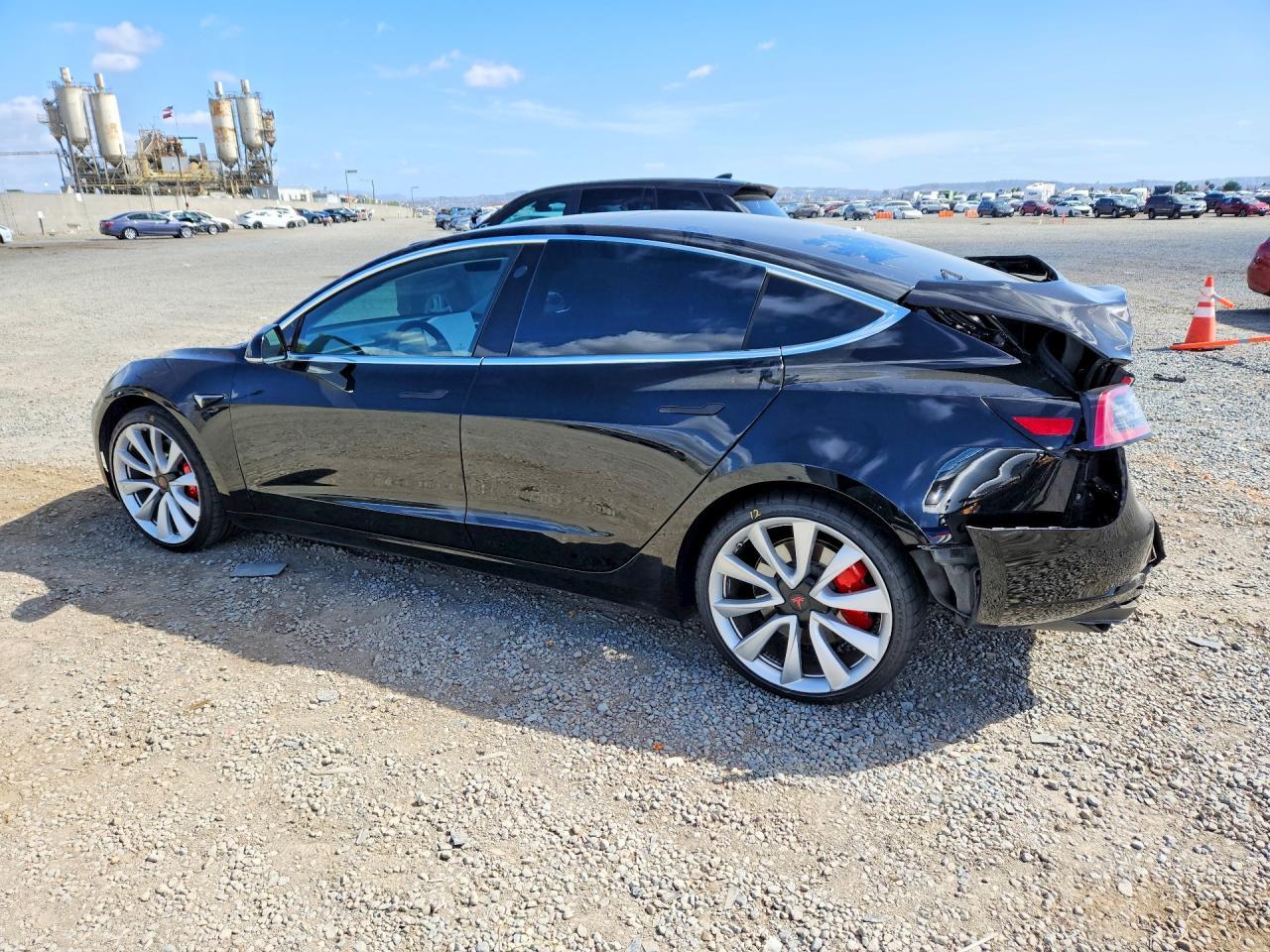 2019 Tesla Model 3 - Фото 2