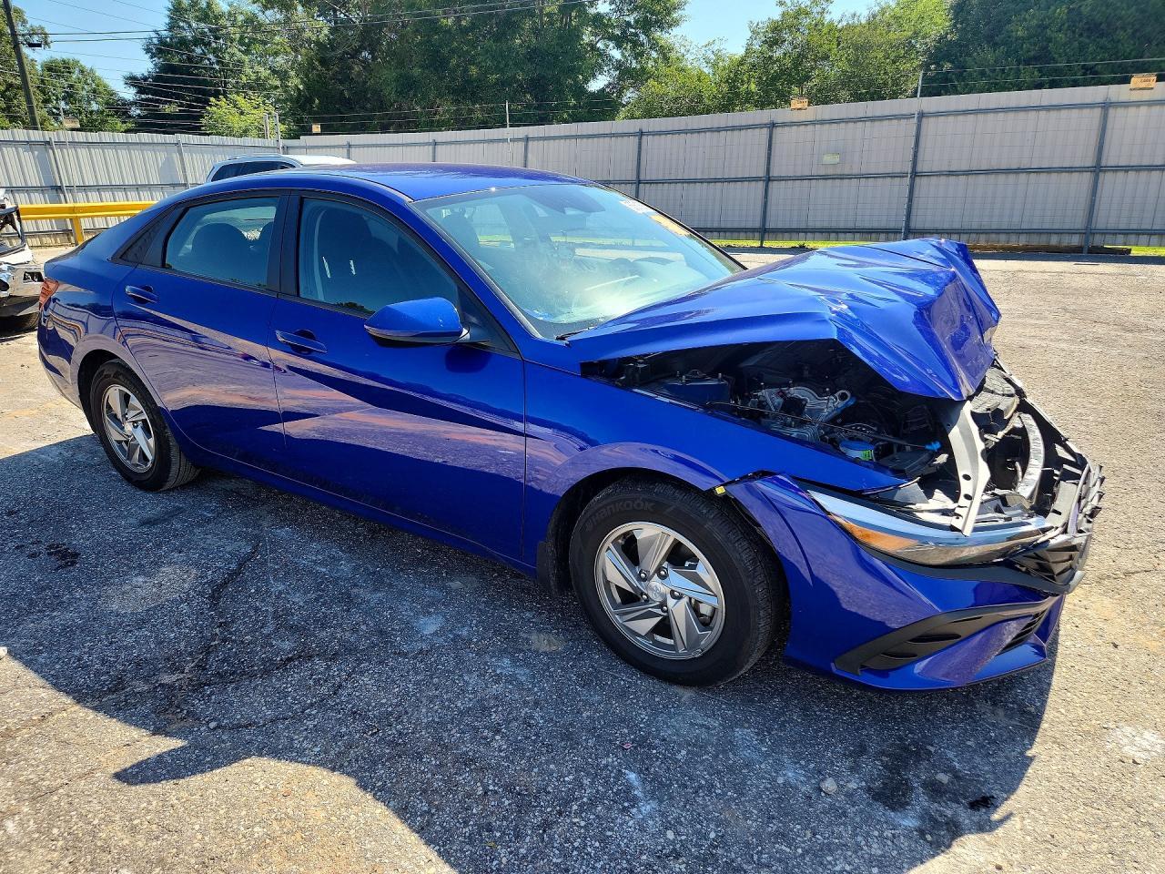 2025 Hyundai Elantra Se - Фото 4