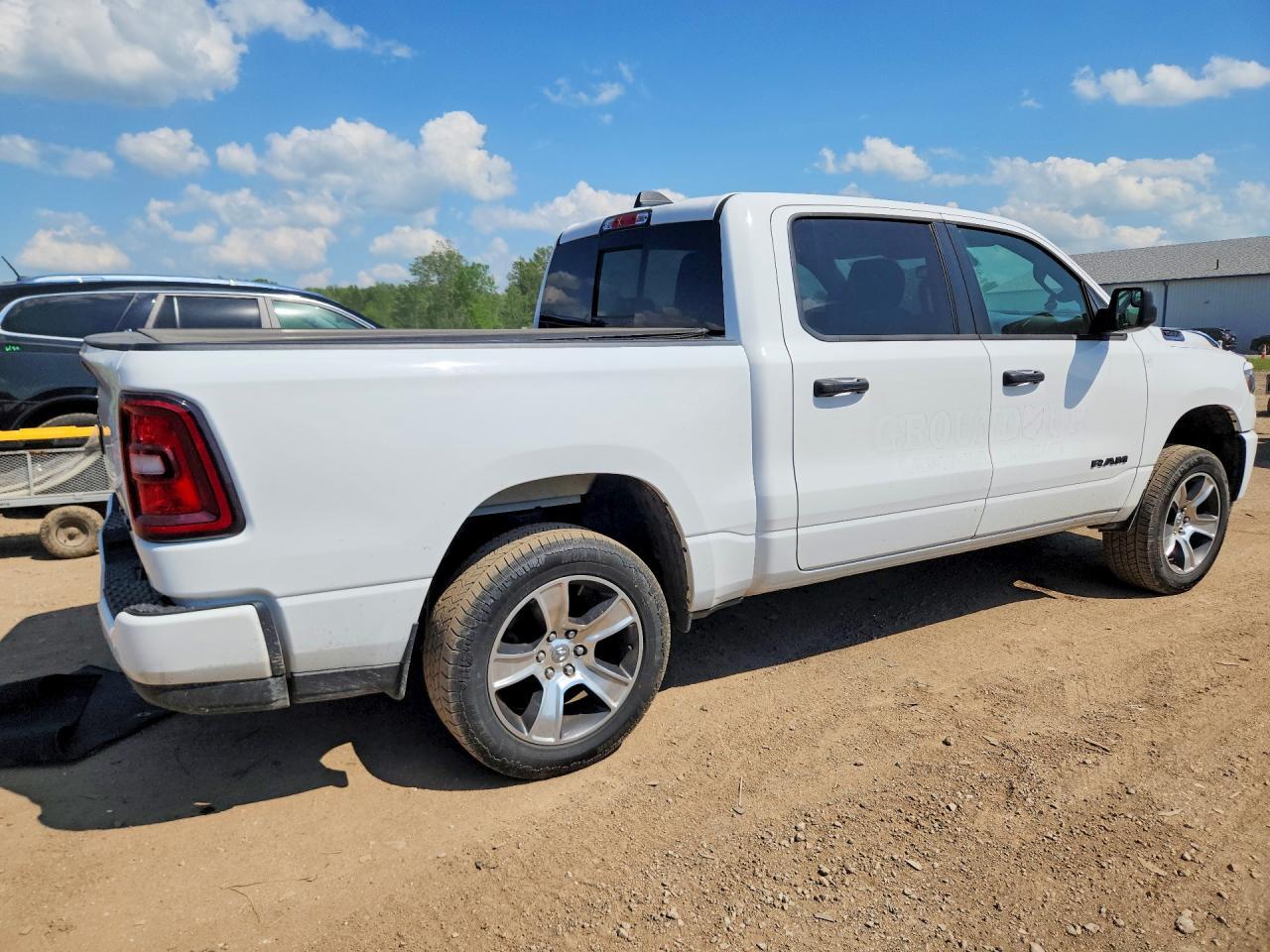 2025 Ram 1500 Tradesman - Фото 3