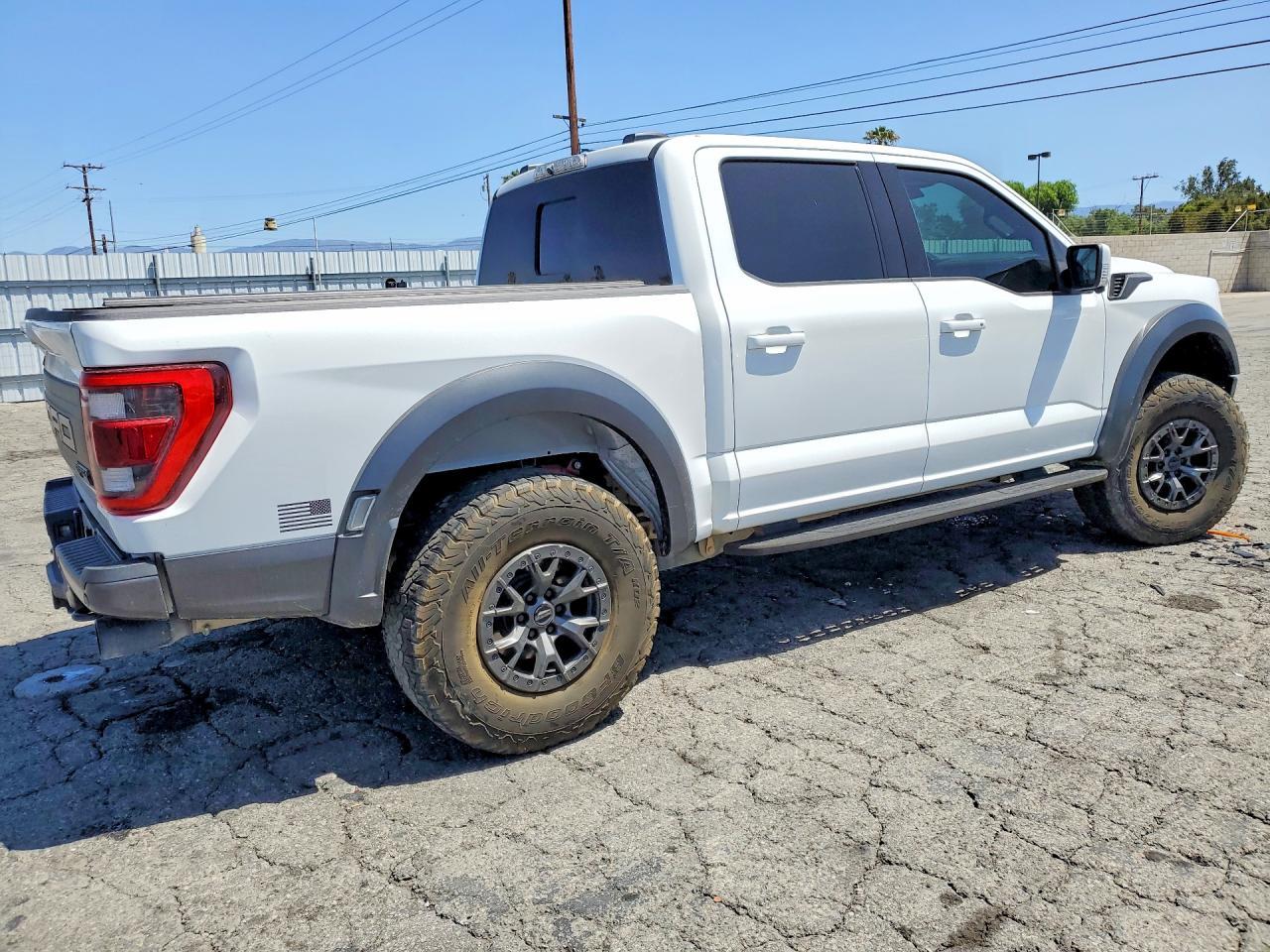 2022 Ford F150 Raptor - Фото 3