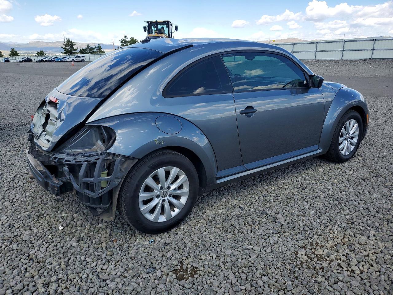 2017 Volkswagen Beetle 1.8T - Фото 3