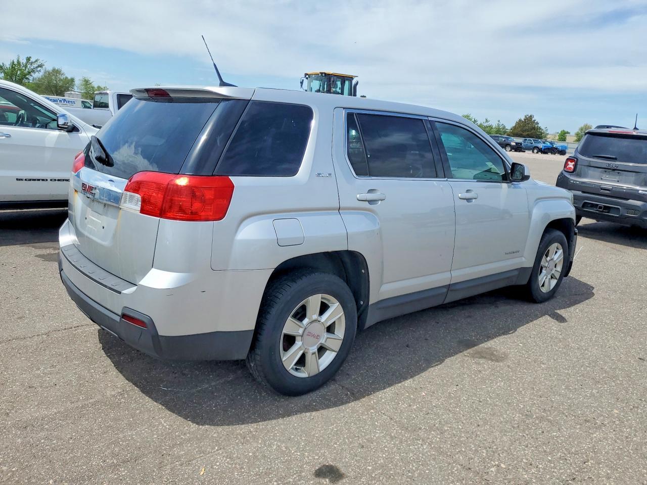 2010 GMC Terrain Sle - Фото 3