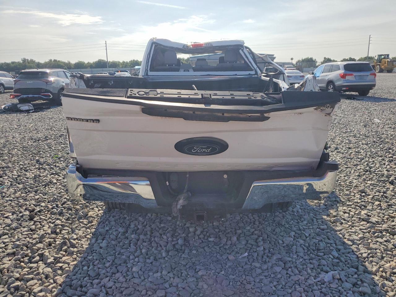 2017 Ford F250 Super Duty - Image 6