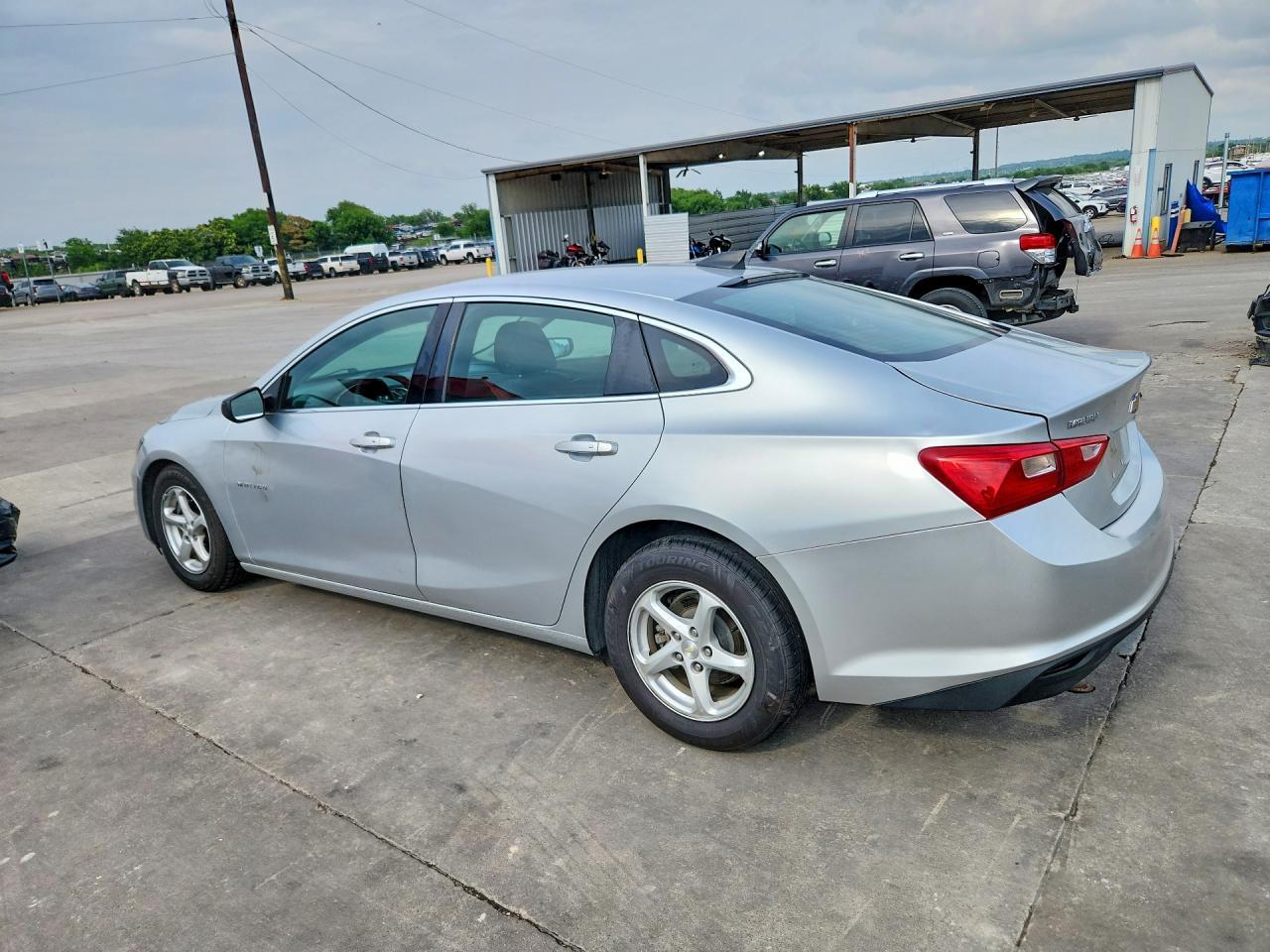 2018 Chevrolet Malibu Ls - Image 2