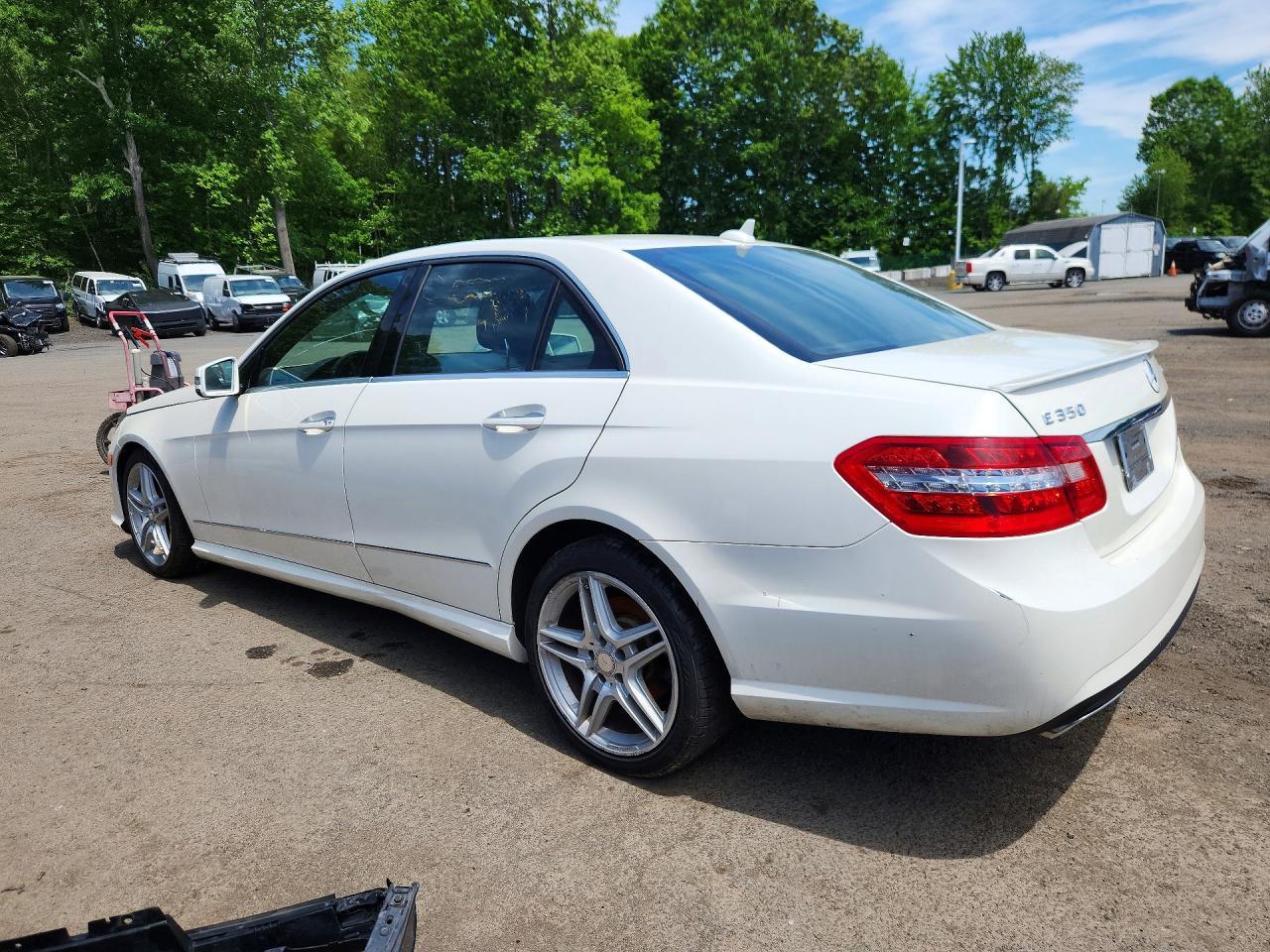 2013 Mercedes-Benz E 350 4Matic - Фото 2