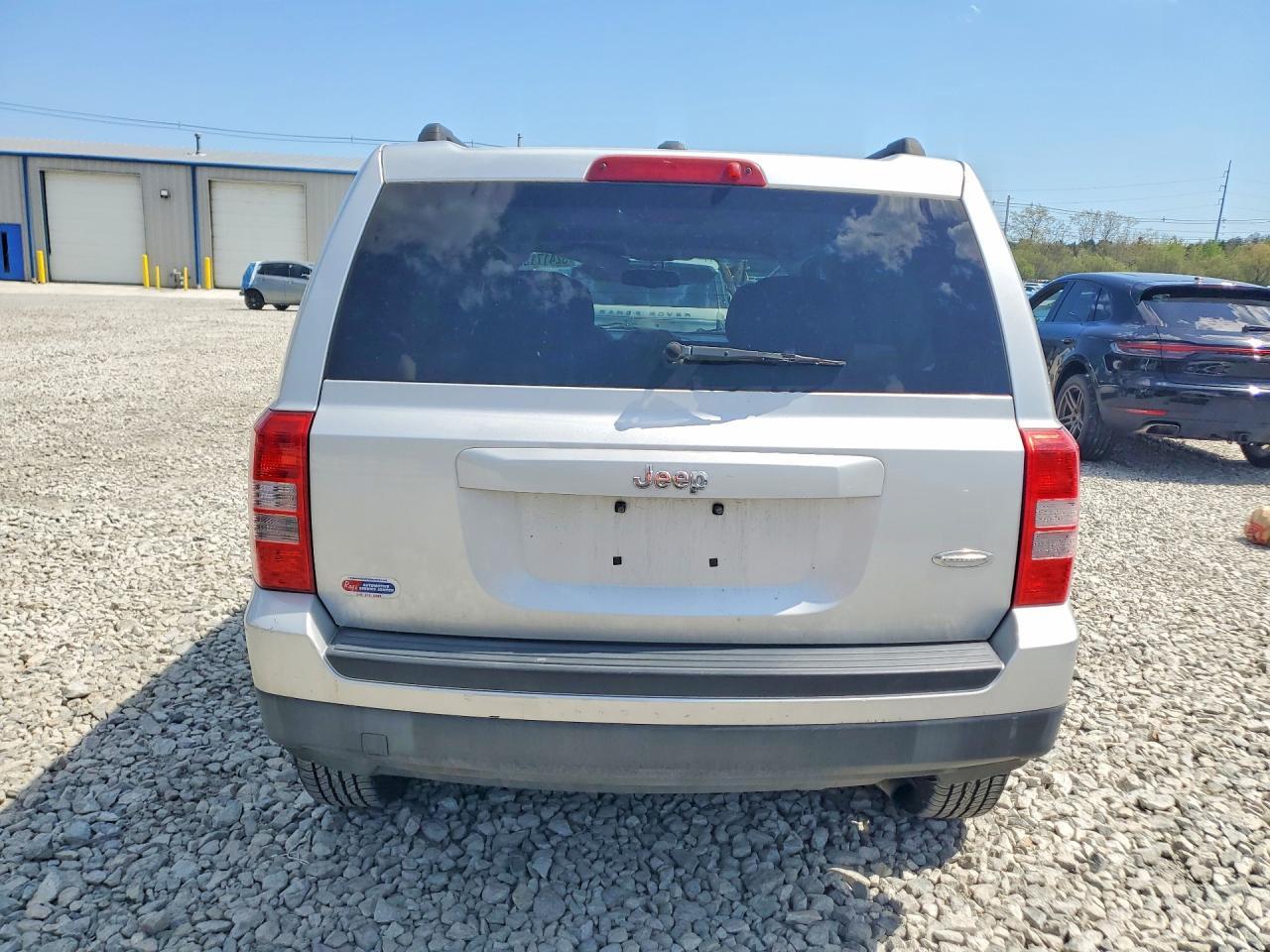 2013 Jeep Patriot Latitude - Image 6
