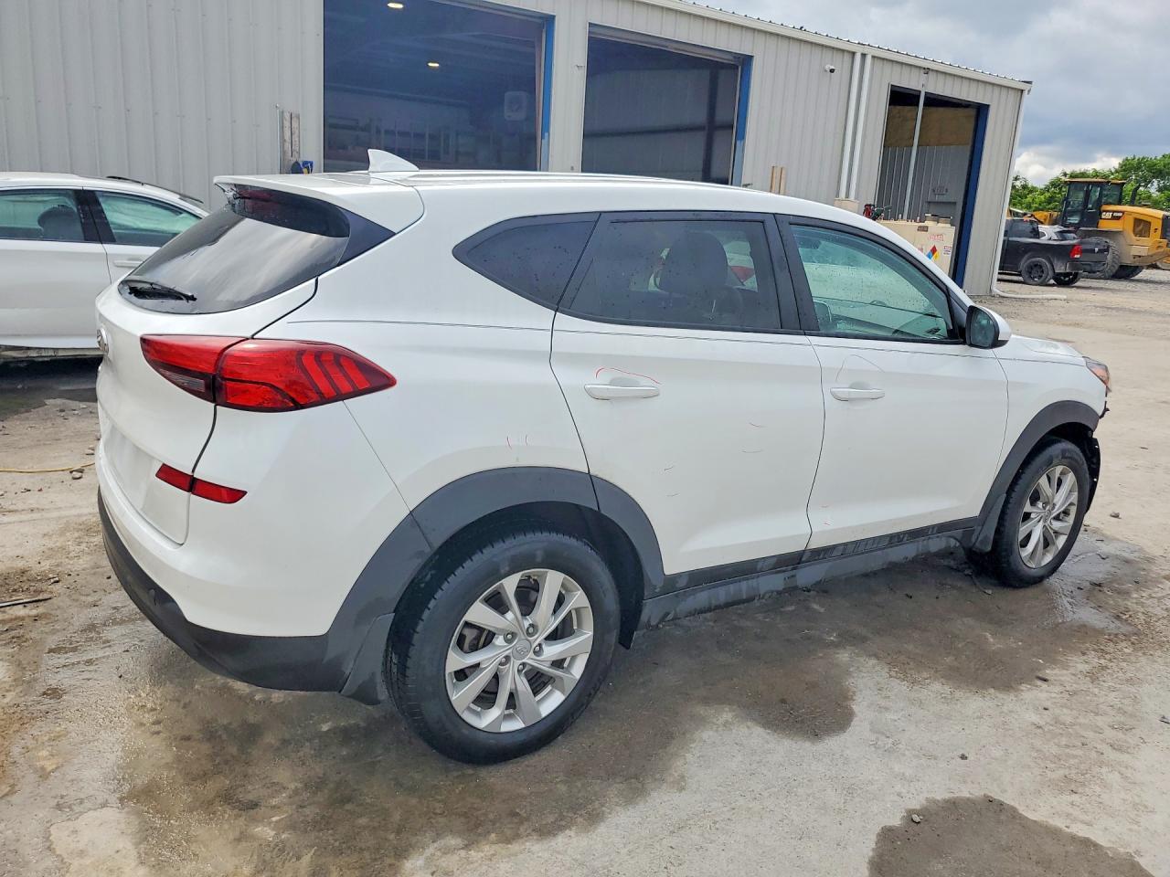 2021 Hyundai Tucson Se - Фото 3