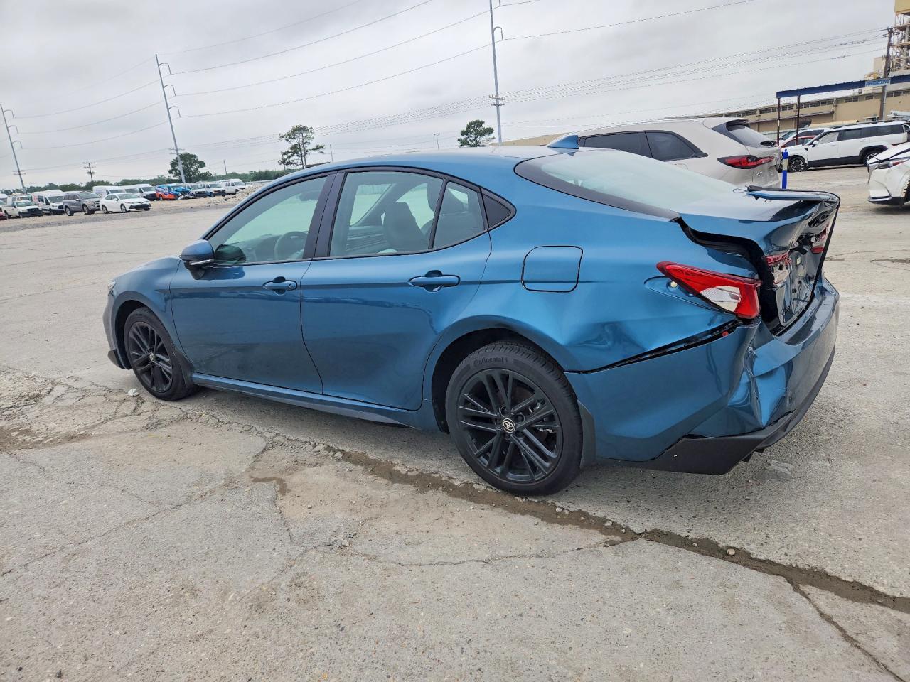 2026 Toyota Camry Se - Фото 2