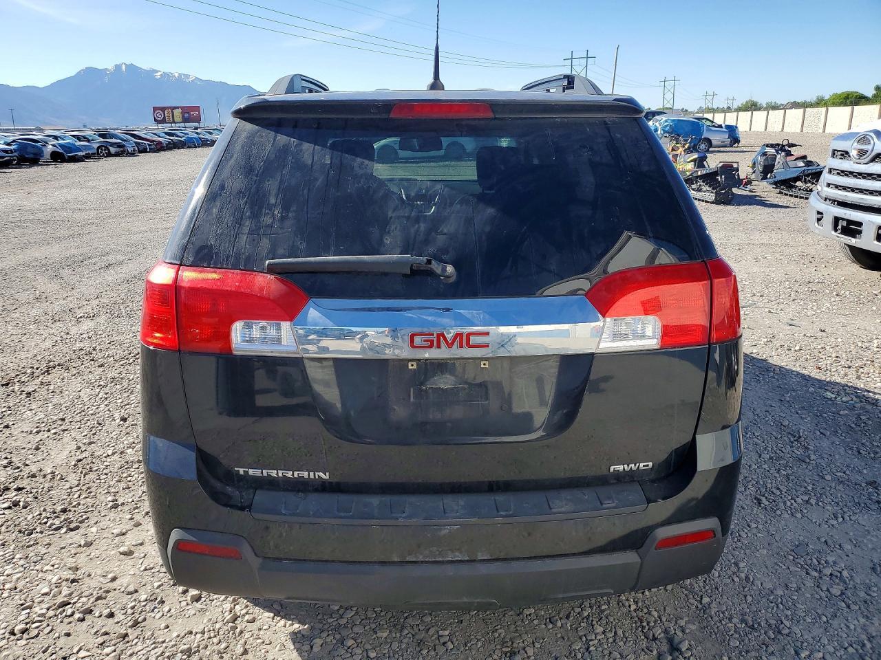 2010 GMC Terrain - Image 6