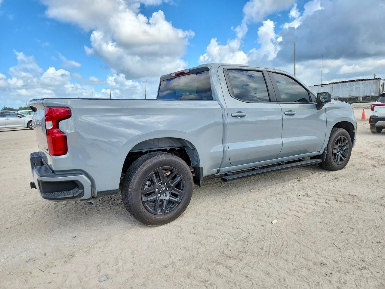 2024 Chevrolet Silverado C1500 Rst - Фото 3