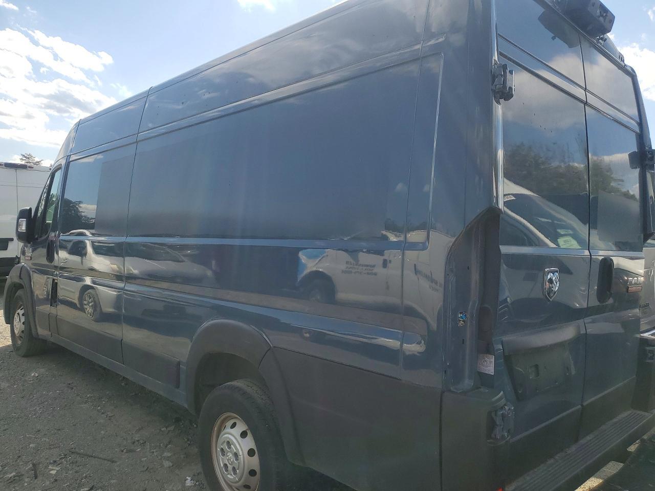 2020 Ram Promaster 3500 Delivery Van - Фото 2