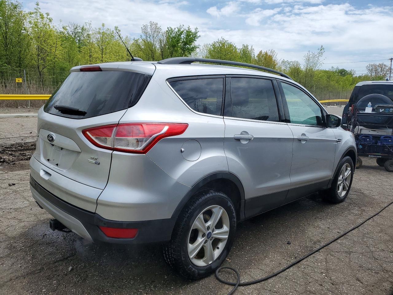 2016 Ford Escape Se - Фото 3