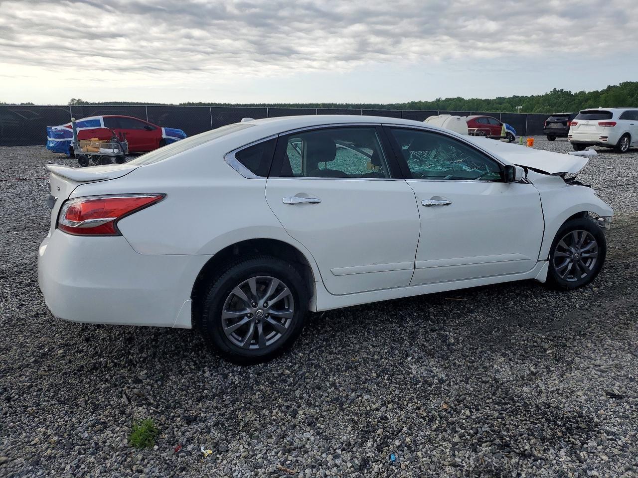 2015 Nissan Altima 2.5 S - Image 3