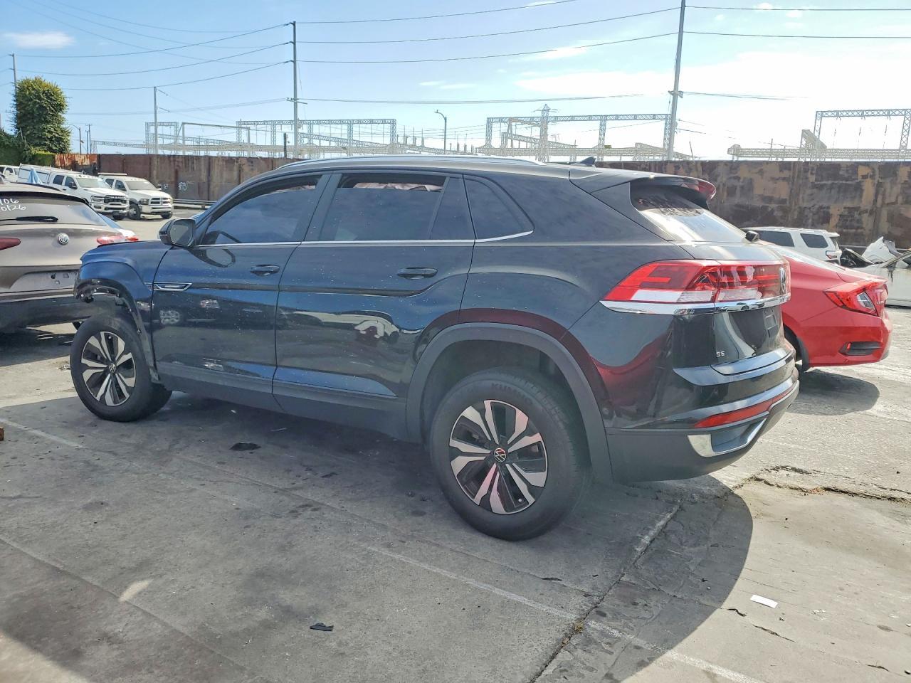 2024 Volkswagen Atlas Cross Sport Se - Image 2