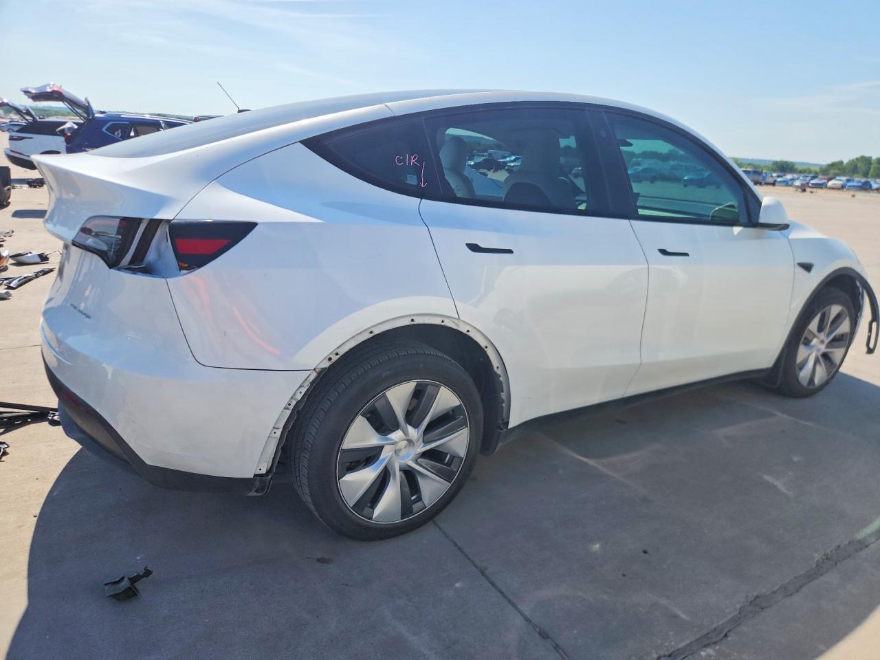 2023 Tesla Model Y - Image 3