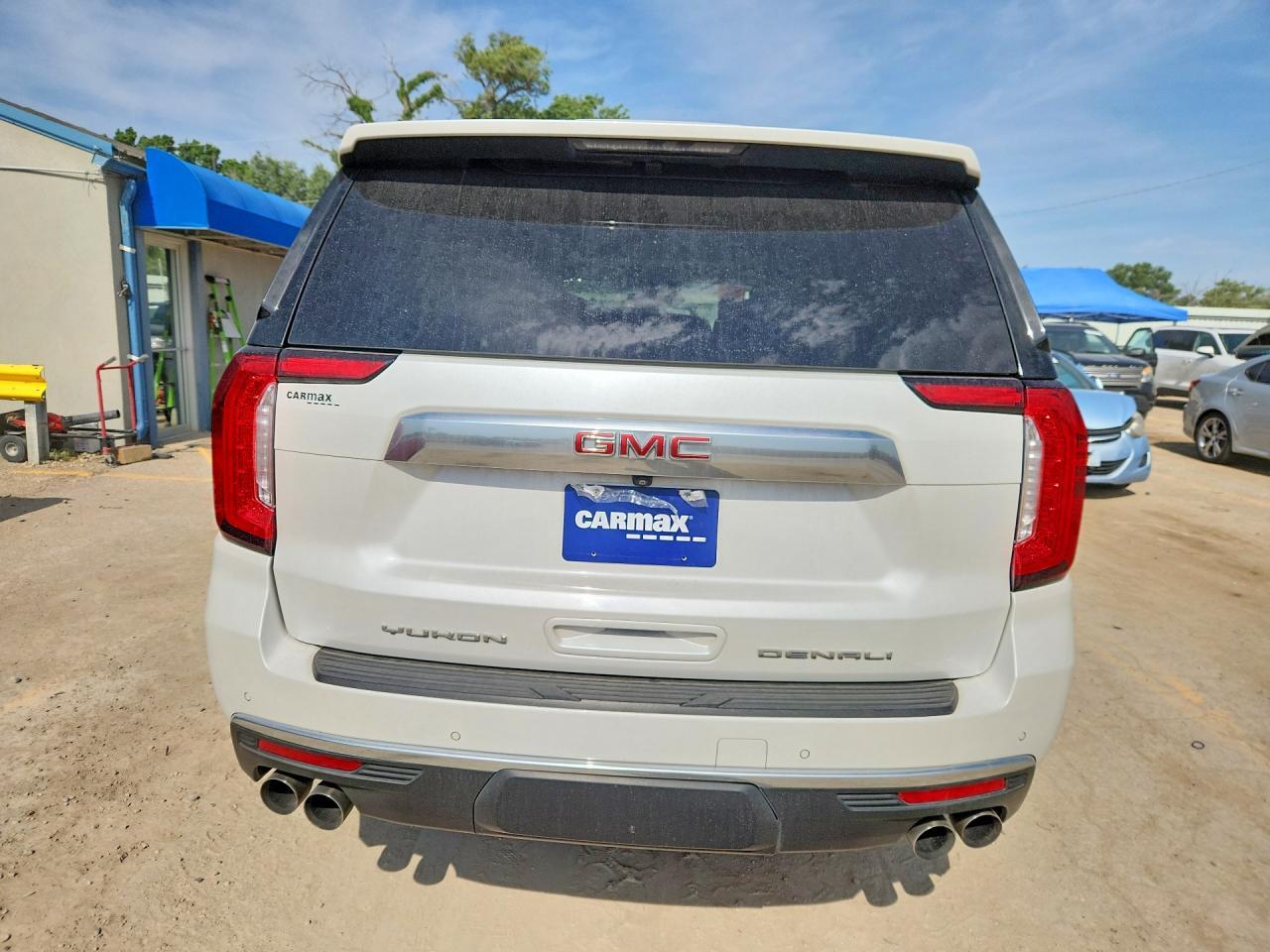 2021 GMC Yukon Denali - Image 6