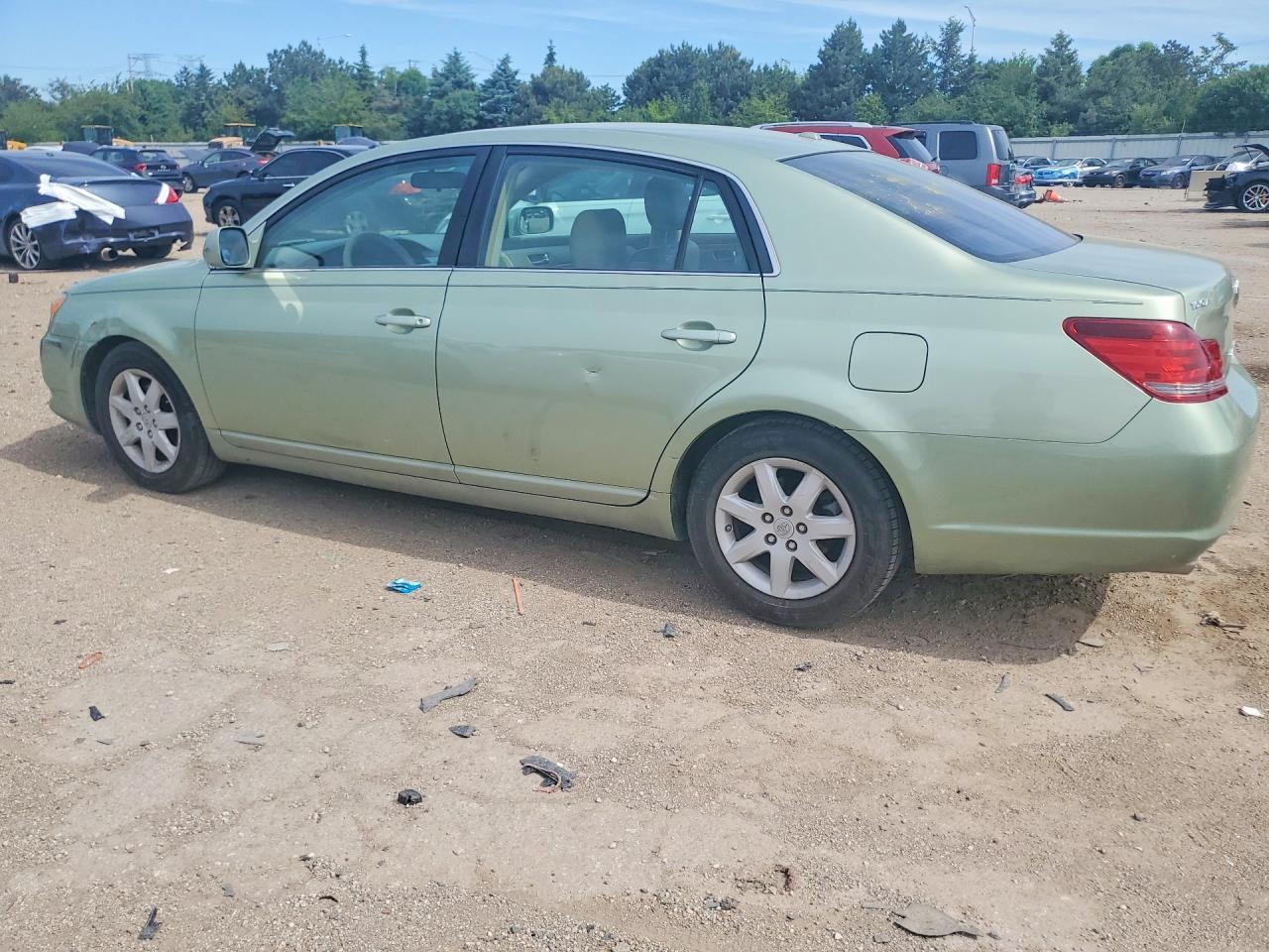 2010 Toyota Avalon Xl - Фото 2