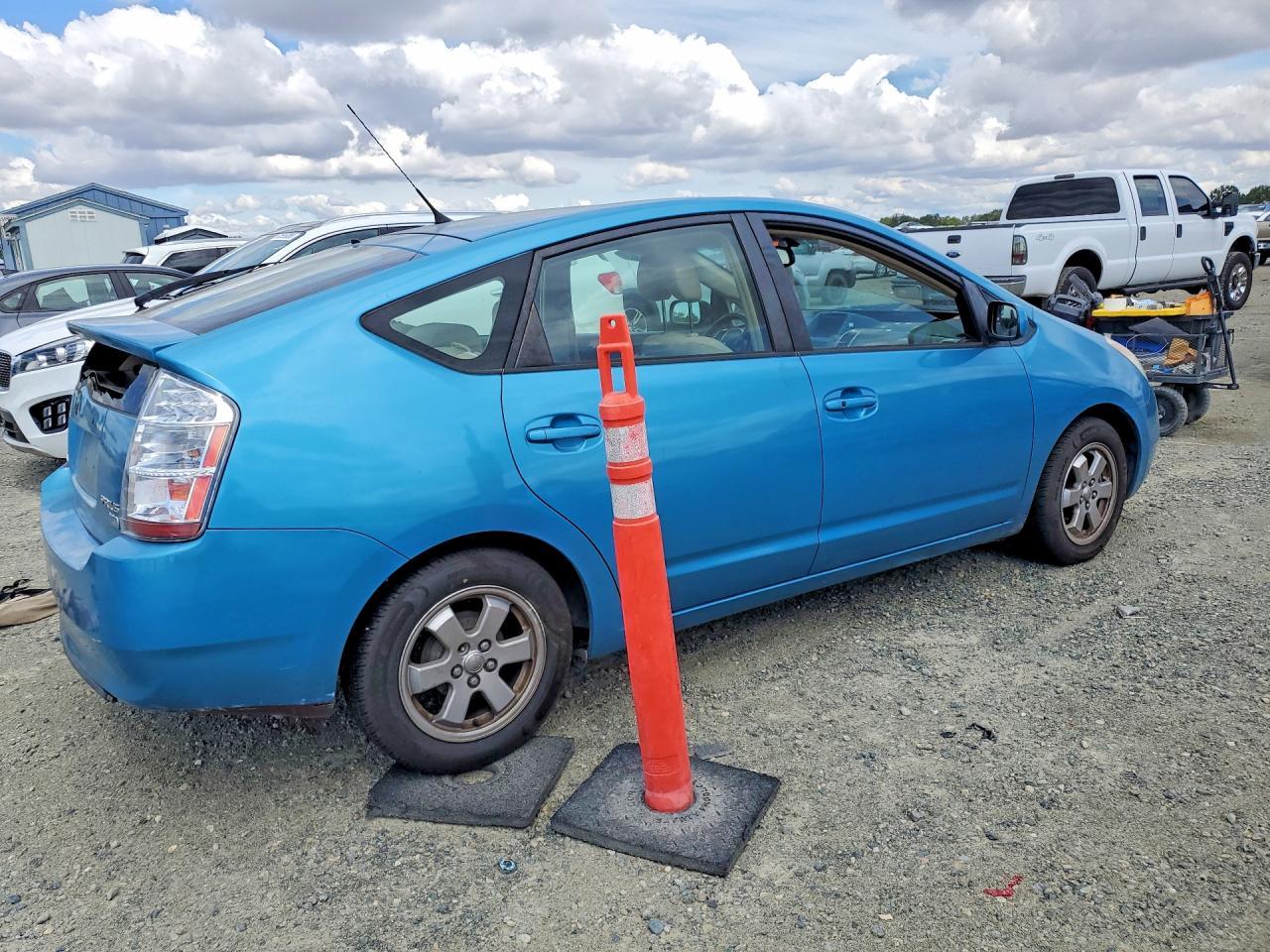 2005 Toyota Prius Base - Фото 3
