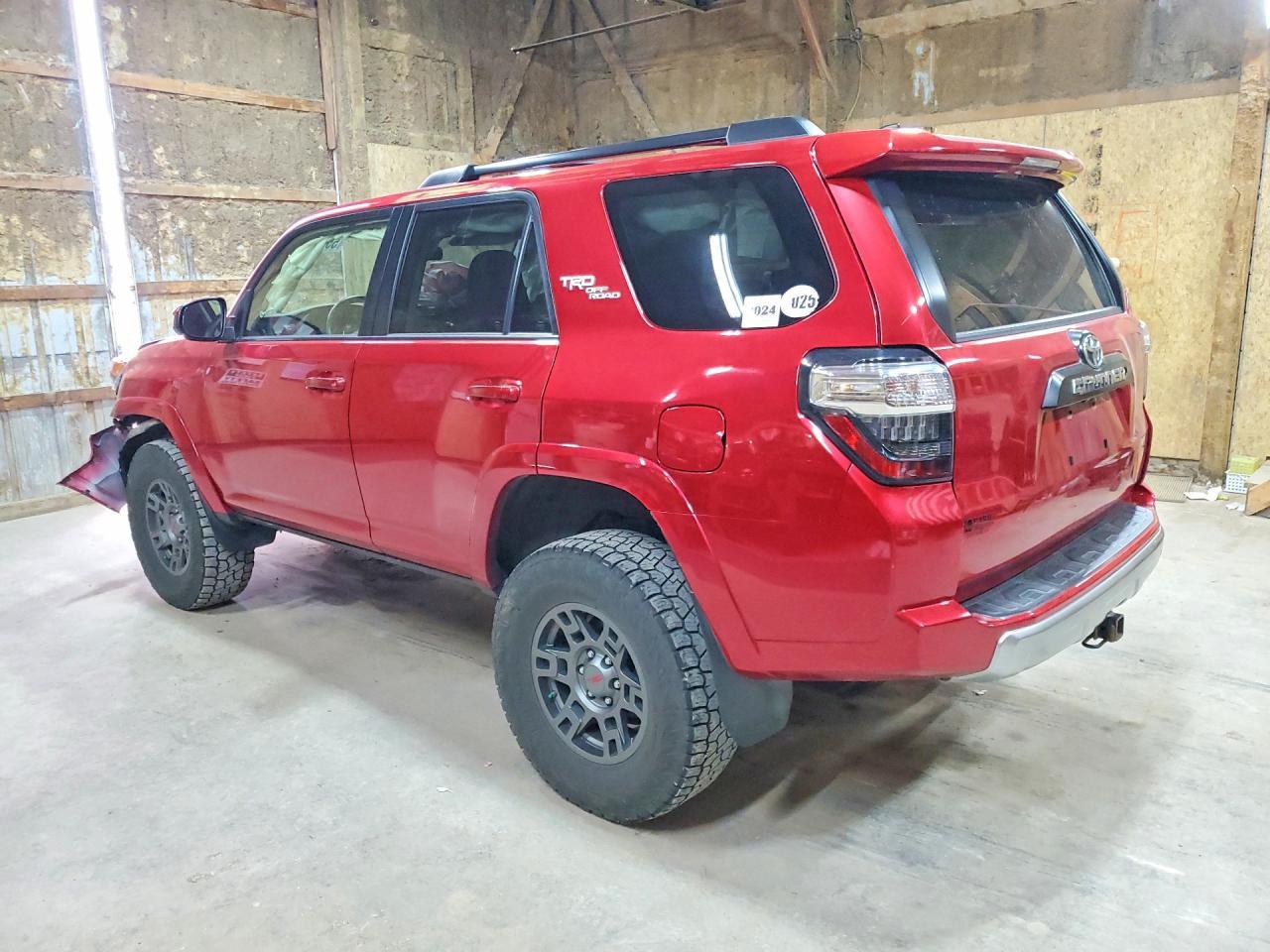 2019 Toyota 4 Runner Sr5 - Фото 2