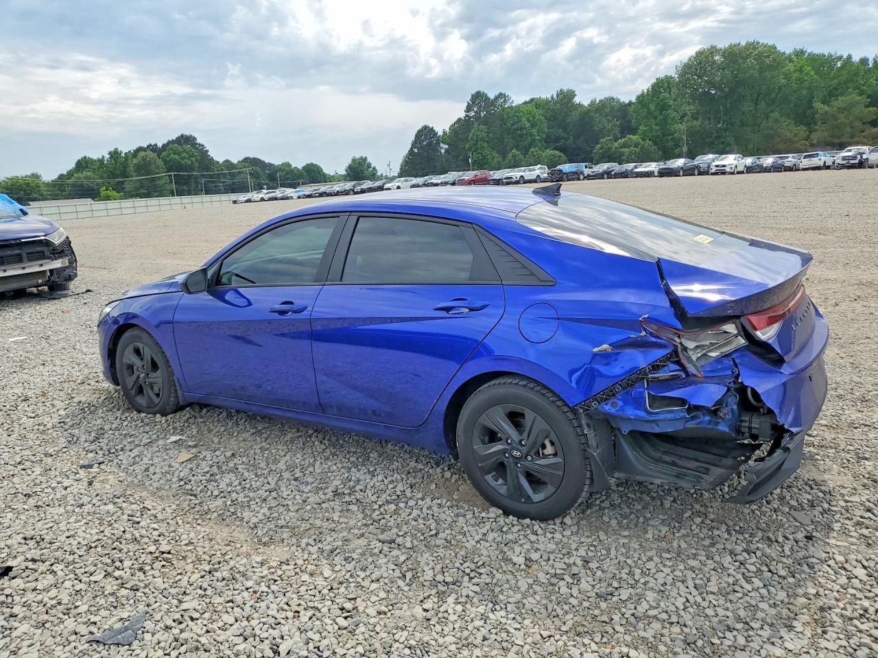 2023 Hyundai Elantra Sel - Image 2