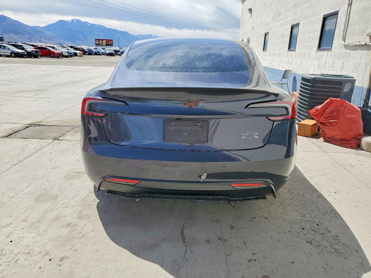 2024 Tesla Model 3 - Фото 6