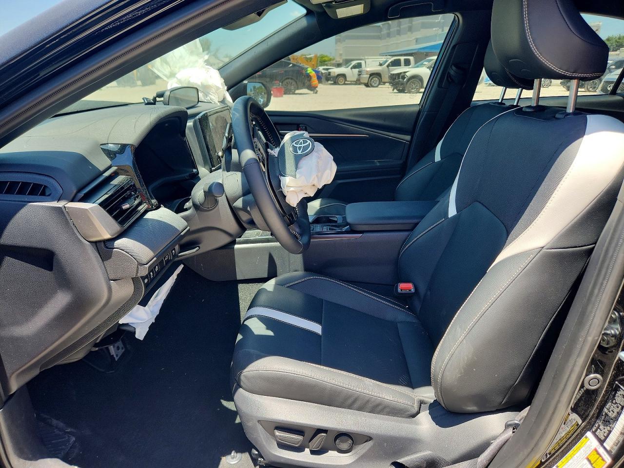 2026 Toyota Camry - Image 7